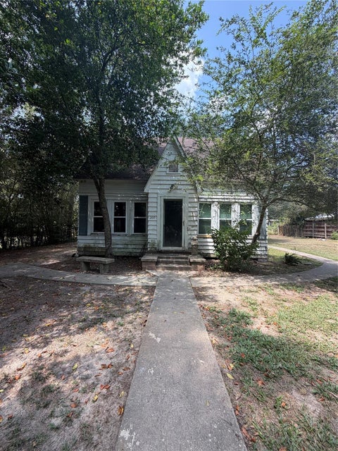 Homes For Sale - 209 Sutton Street<br/> Tyler County, Woodville, TX 75979