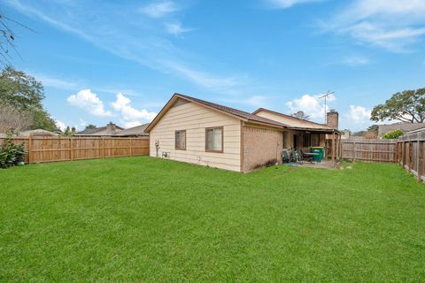 Tiny photo for 8702 Moonlight Forest Drive, Houston, TX 77088 (MLS # 8898136)