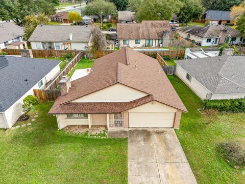 Tiny photo for 8702 Moonlight Forest Drive, Houston, TX 77088 (MLS # 8898136)