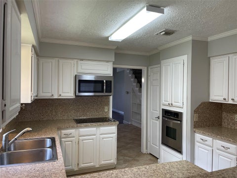 Photo of 3118 Redcliff Drive, Sugar Land, TX 77479 (MLS # 20161485)