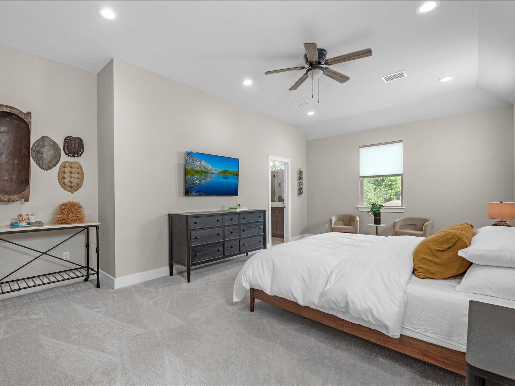 Photo of 307 Charlock Street, Houston, TX 77022 (MLS # 82364866)