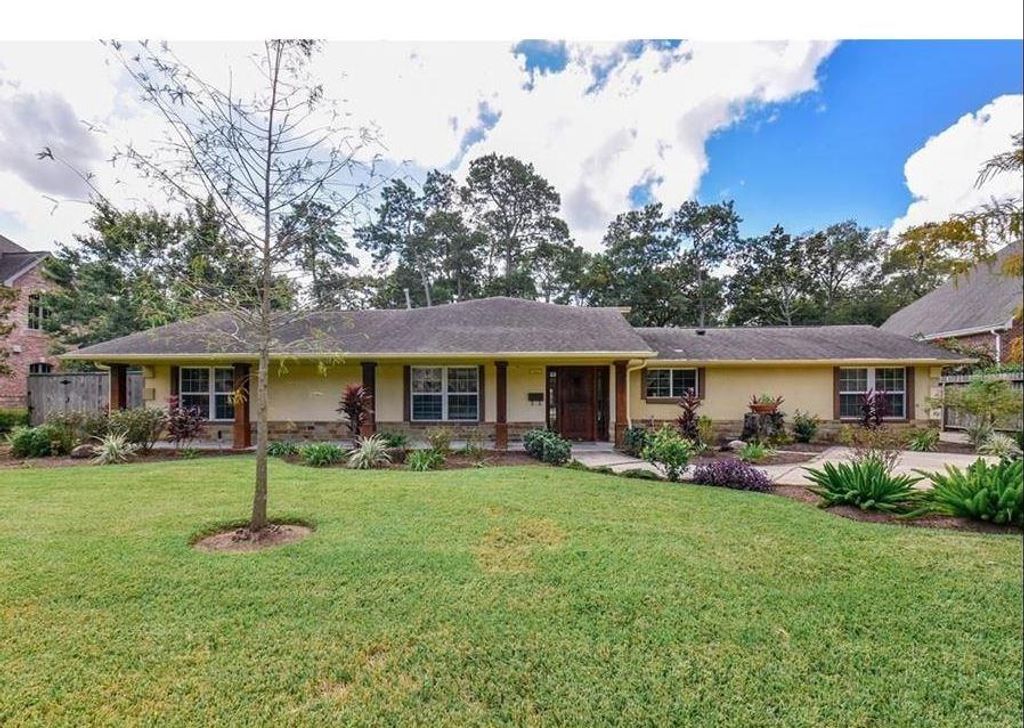 Photo of 13123 Conifer Road, Houston, TX 77079 (MLS # 51641530)