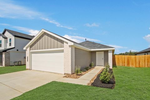 Photo of 937 Sutherland Falls Street, Conroe, TX 77303 (MLS # 38030772) Photo of 937 Sutherland Falls Street, Conroe, TX 77303 (MLS # 38030772)