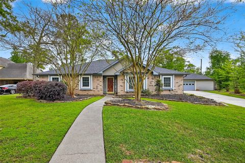 906 Pear Tree Lane Houston TX 77073