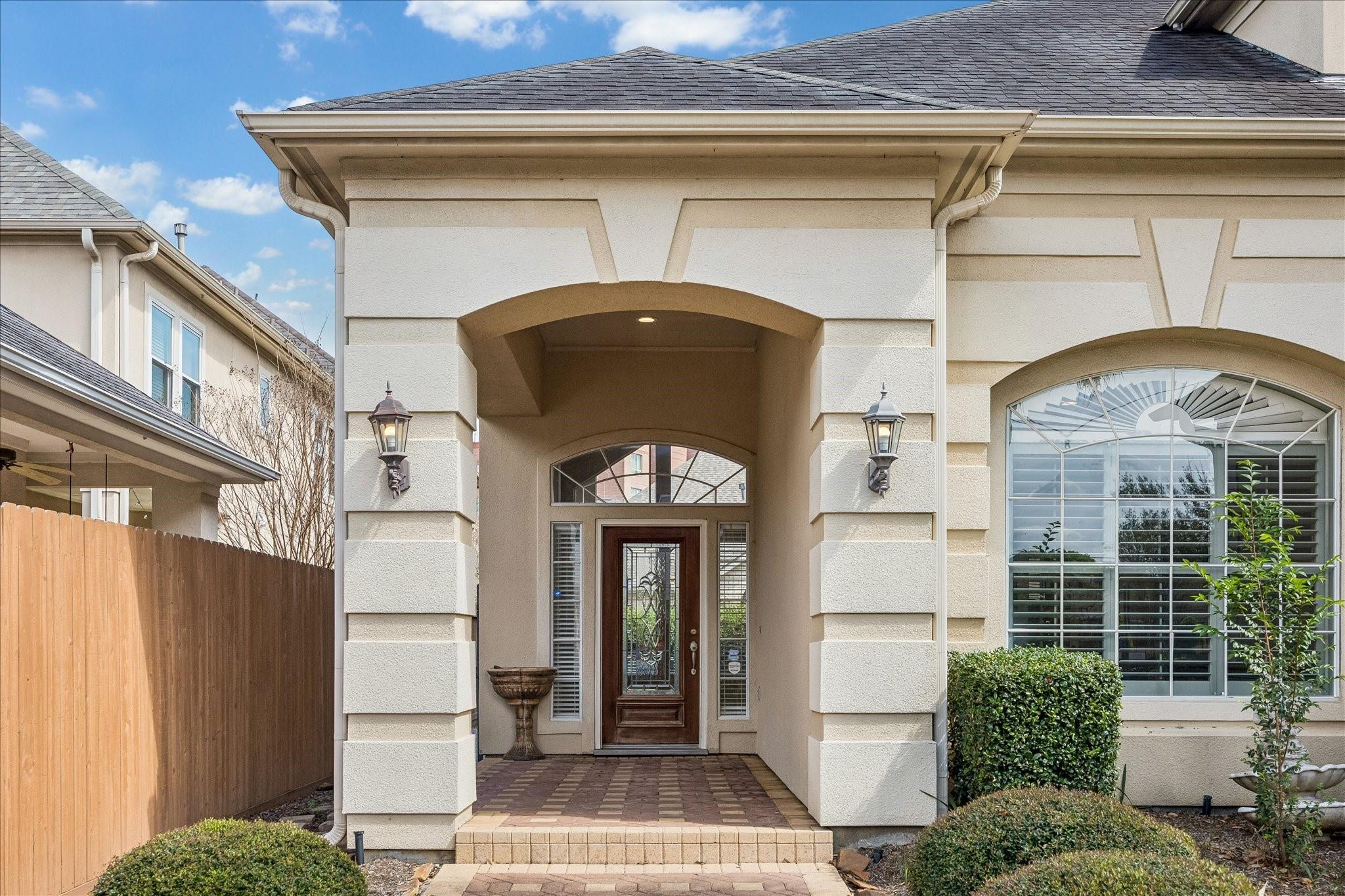 1119 Gardencrest Lane