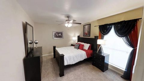 Photo of 515 S Bender Avenue Ave #206, Humble, TX 77338 (MLS # 70166108) Photo of 515 S Bender Avenue Ave #206, Humble, TX 77338 (MLS # 70166108)