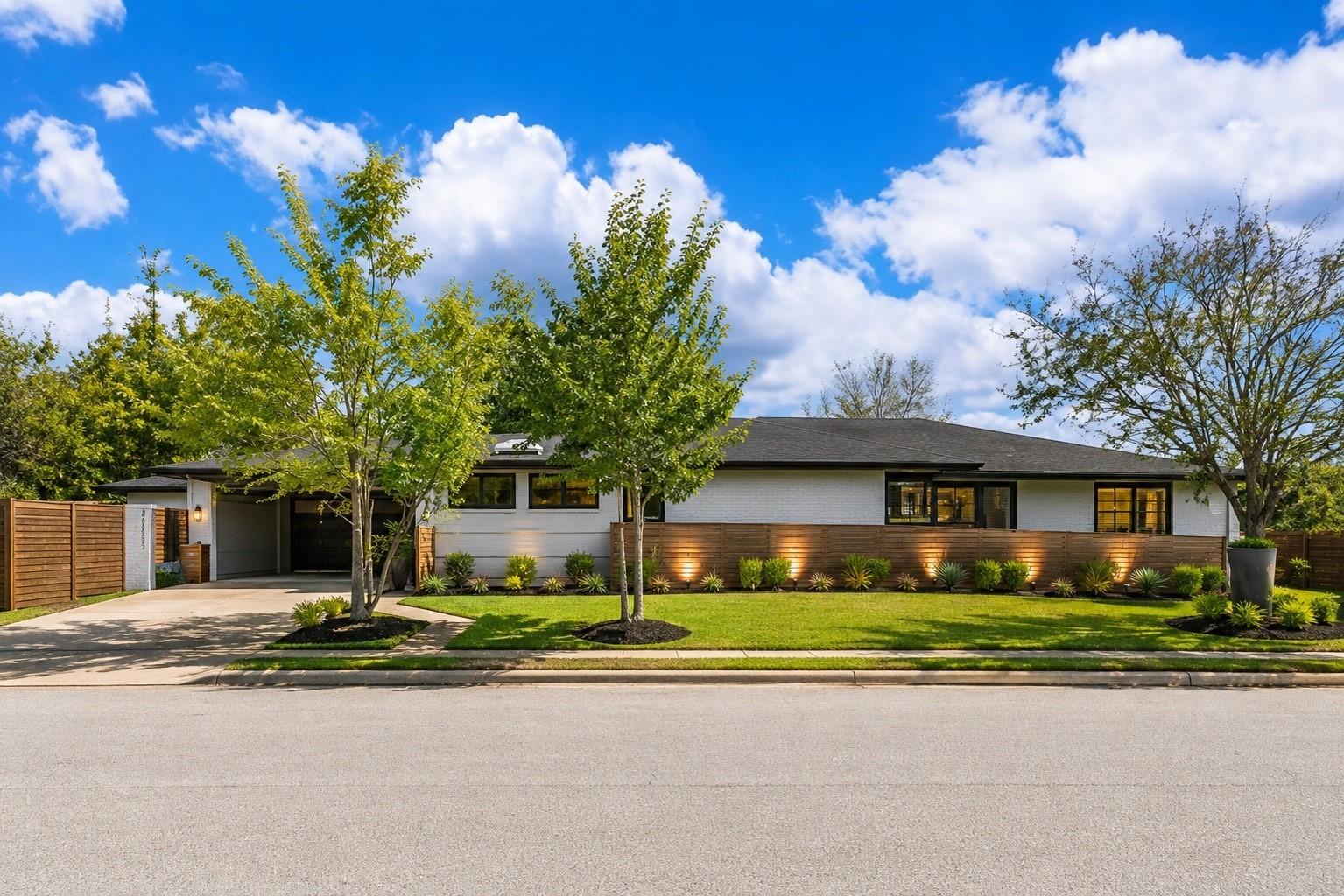 1230 W 4th Street