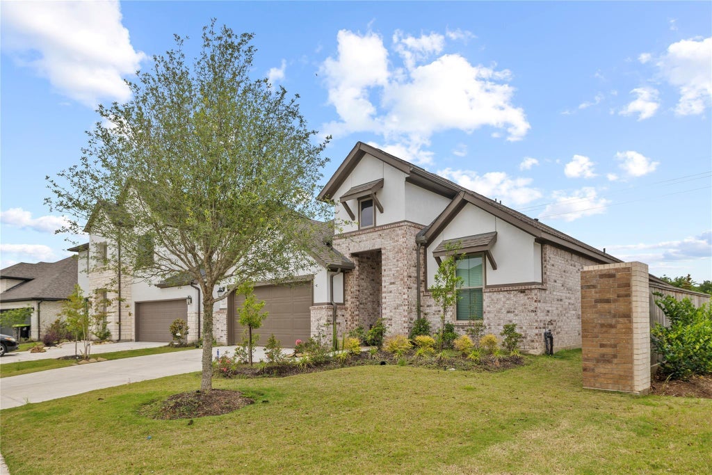 Photo of 8727 Gleaming Village Way, Richmond, TX 77406 (MLS # 39108851)