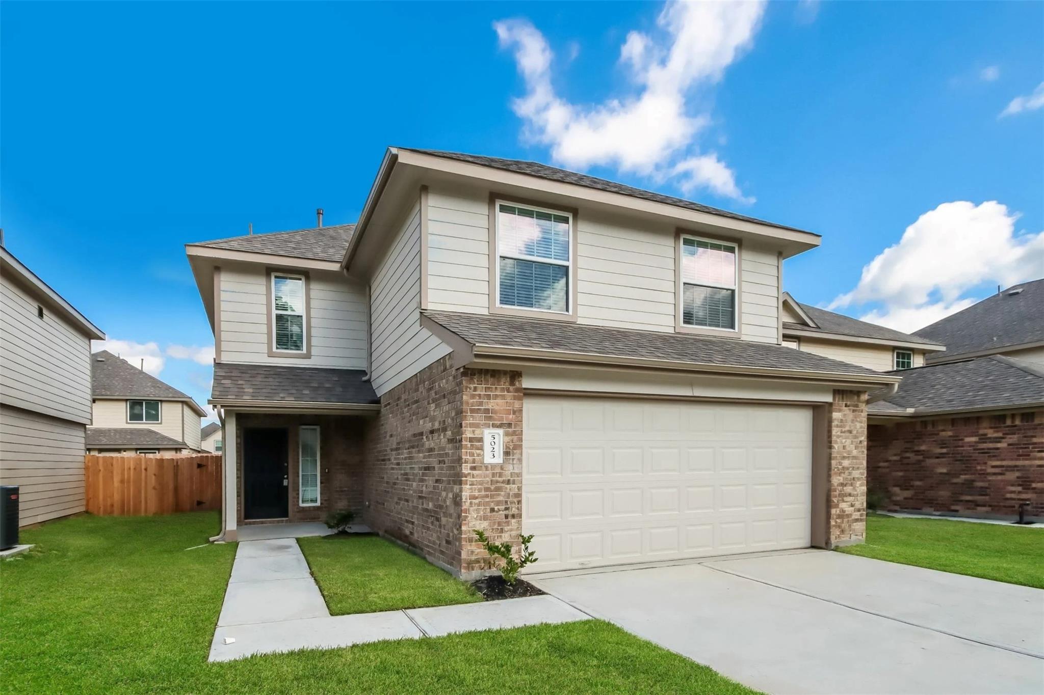 5023 Banyan Tree Trail