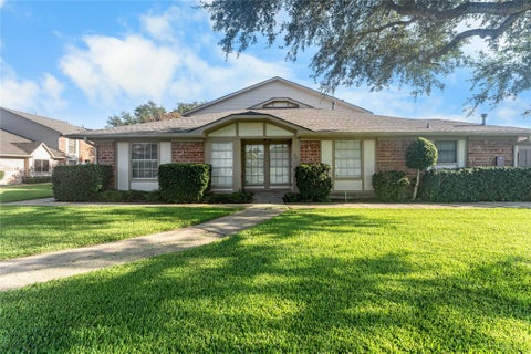 Photo of 20 Baron Lane, Missouri City, TX 77459 (MLS # 48787136)