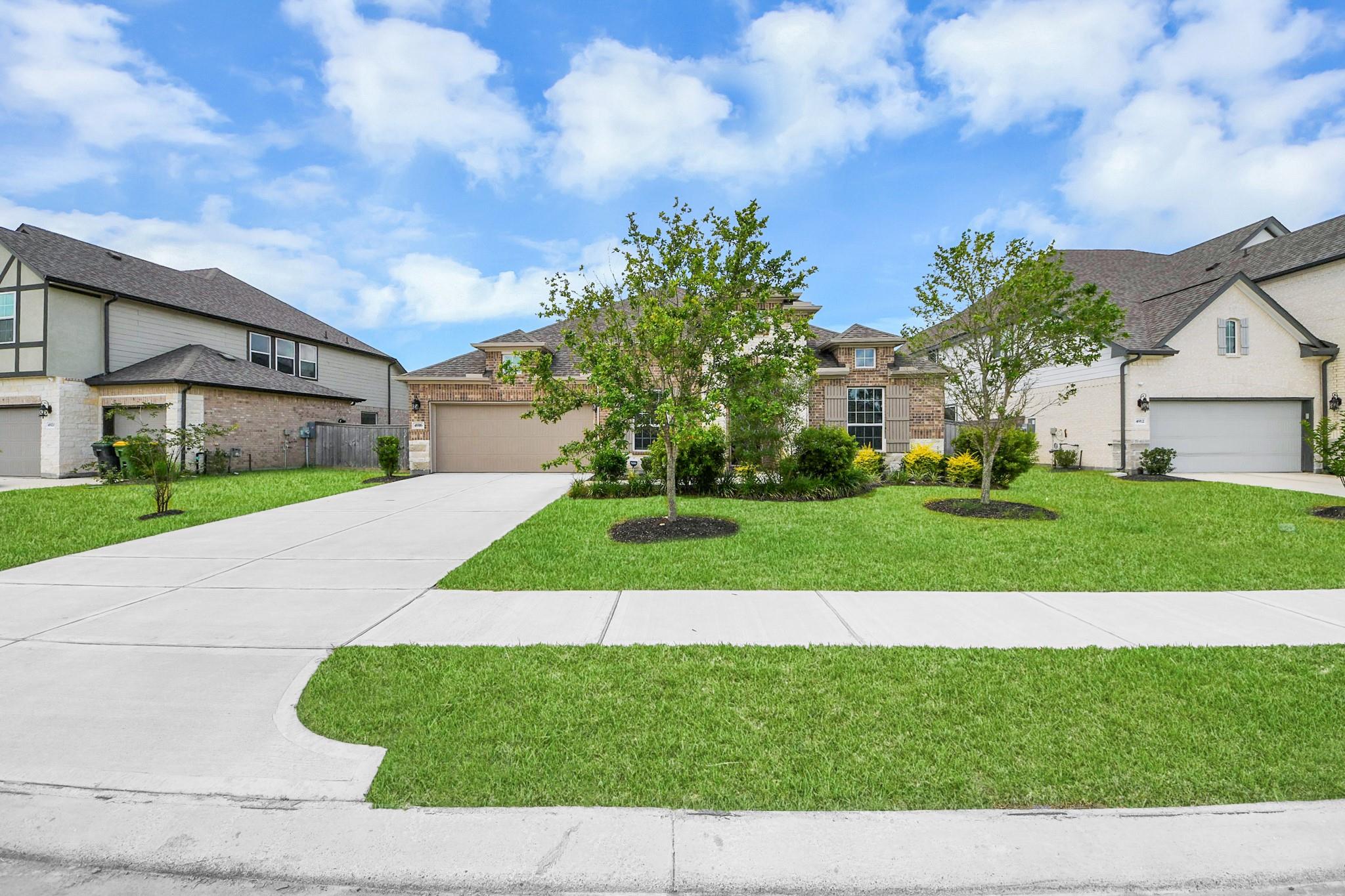 4916 Autumn Hills Trail
