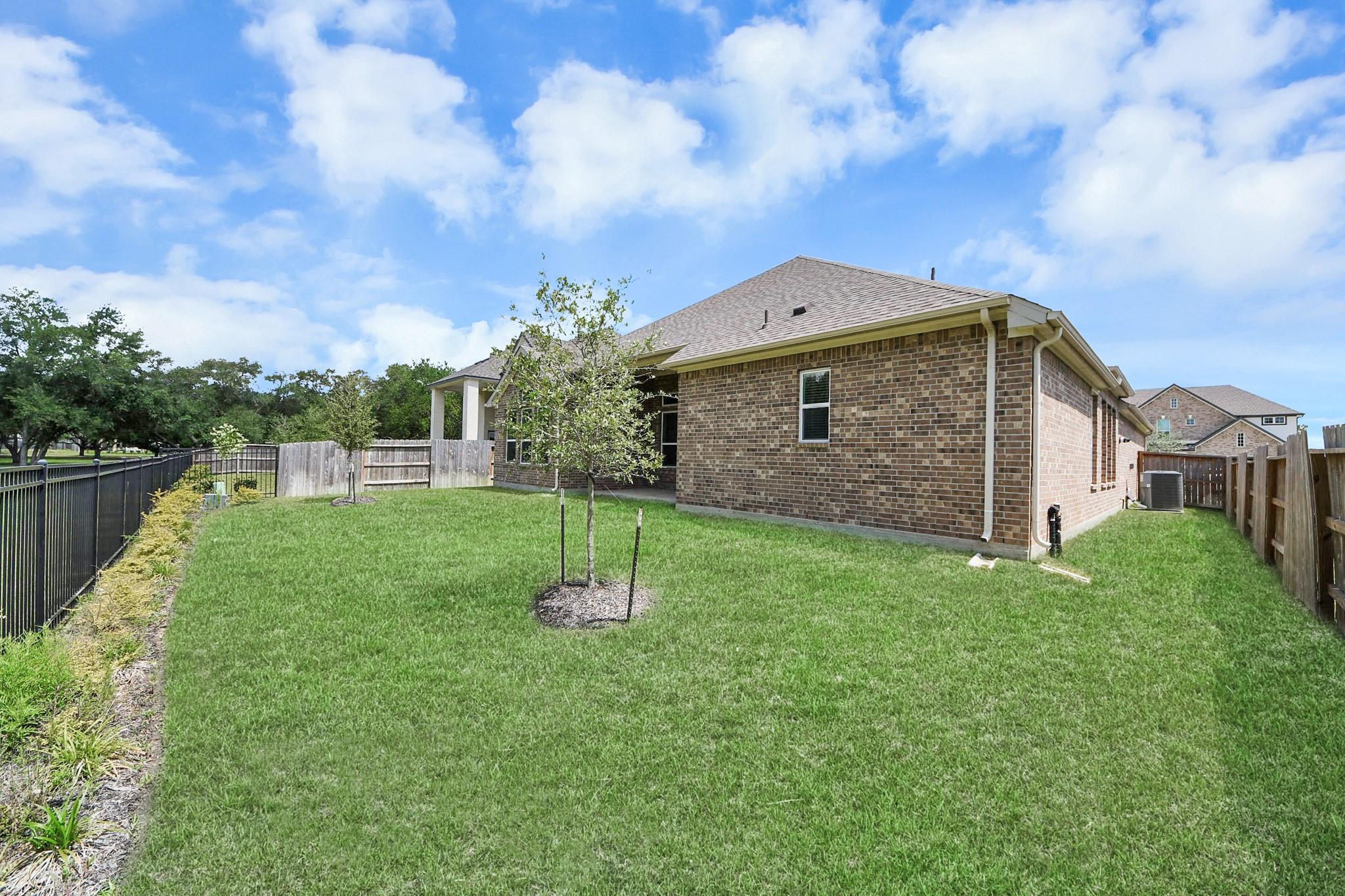 4916 Autumn Hills Trail