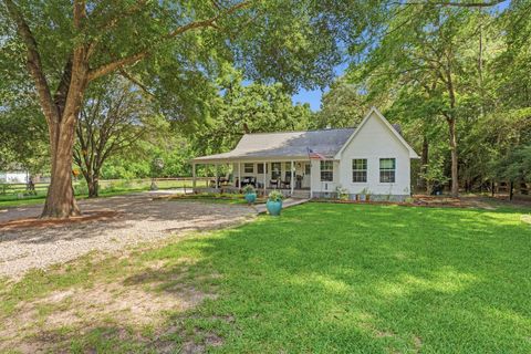 Tiny photo for 26203 Penguin Street, Magnolia, TX 77355 (MLS # 49292336)
