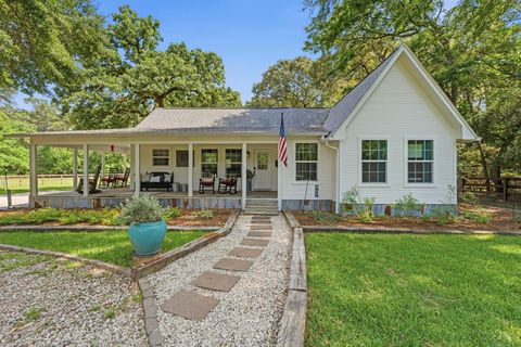Tiny photo for 26203 Penguin Street, Magnolia, TX 77355 (MLS # 49292336)