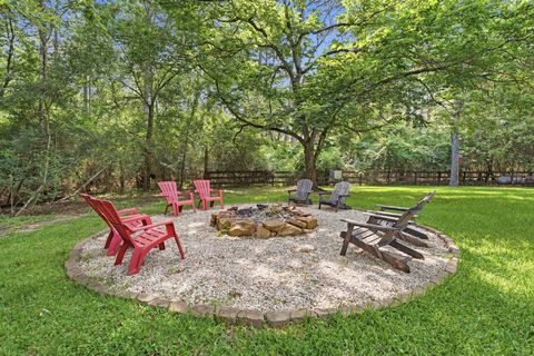 Tiny photo for 26203 Penguin Street, Magnolia, TX 77355 (MLS # 49292336)