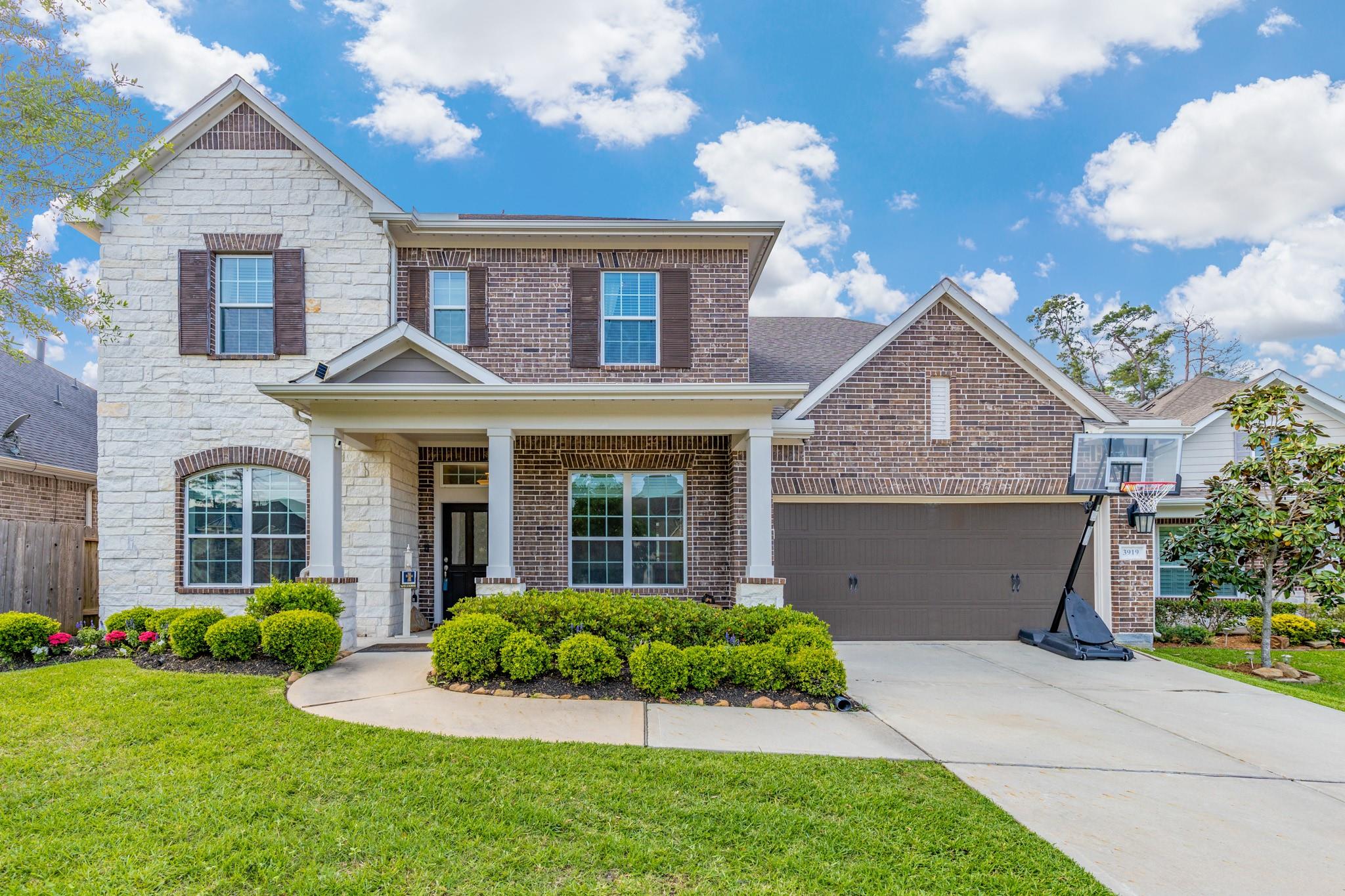 3919 Dorothy Oaks Court