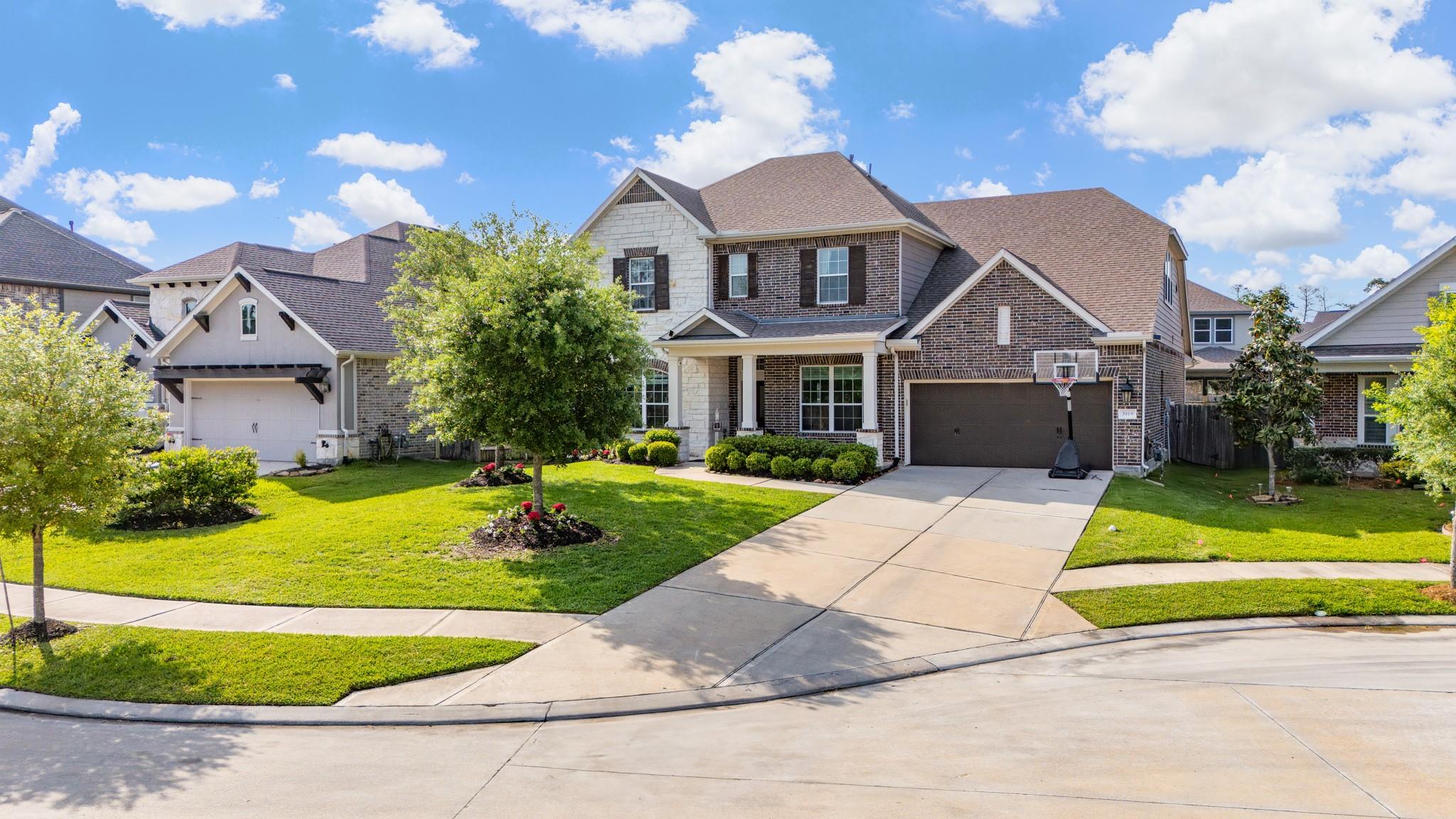 3919 Dorothy Oaks Court