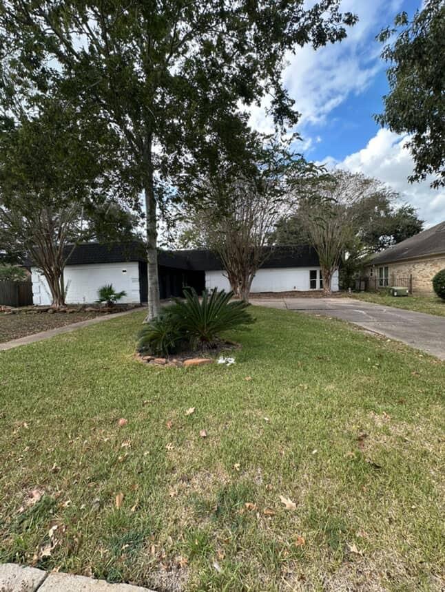 2222 N Fountain Valley Drive