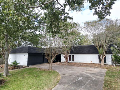 2222 N Fountain Valley Drive Missouri City TX 77459