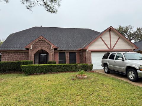 Photo of 16431 Canario Drive, Houston, TX 77083 (MLS # 47981944)