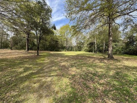 Vacant Land For Sale - 925 Arkansas Street<br/> Atlanta, TX 75551