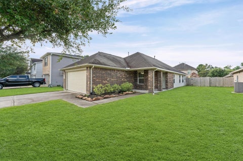 Photo of 3114 Same Way, Kingwood, TX 77339 (MLS # 19704151)