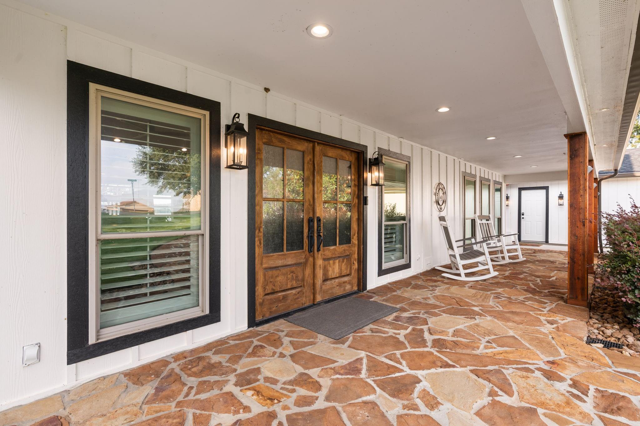 16422 Hunters Trail