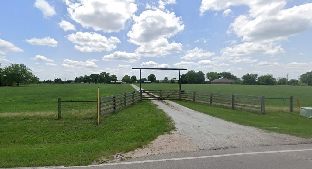 865 Sunnyfield Farm Road