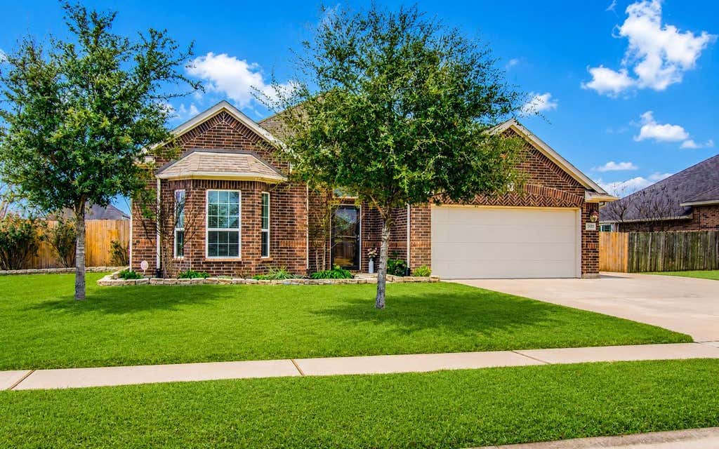 Photo of 3322 Boomer Boulevard, Mont Belvieu, TX 77523 (MLS # 23302107)