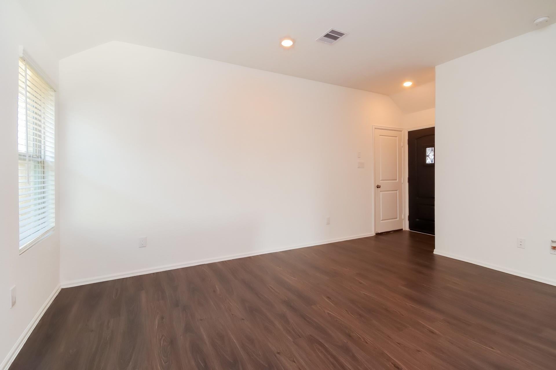 18438 Running Shadow Court