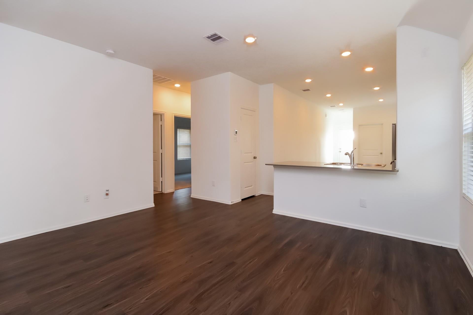 18438 Running Shadow Court