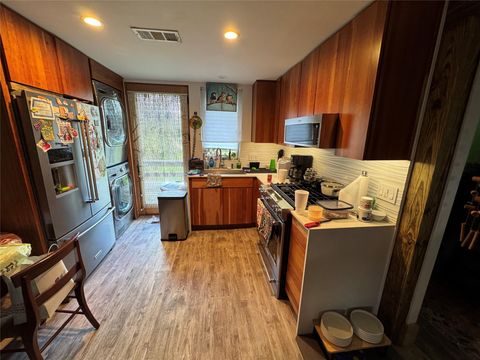 Tiny photo for 129 Garrotsville Street, Houston, TX 77022 (MLS # 62201380)