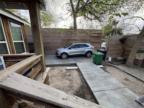 Tiny photo for 129 Garrotsville Street, Houston, TX 77022 (MLS # 62201380)