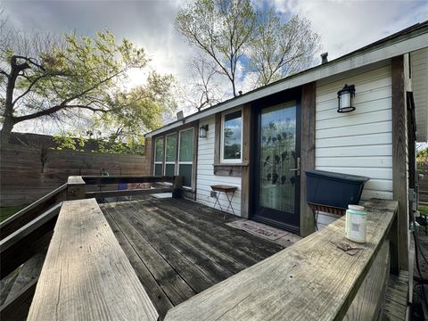 Tiny photo for 129 Garrotsville Street, Houston, TX 77022 (MLS # 62201380)