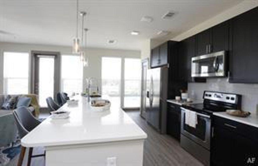 Photo of 1111 N Durham Drive #302, Houston, TX 77008 (MLS # 56453761)