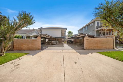 Photo of 1016 E 7th Street #4, Houston, TX 77009 (MLS # 23747373)