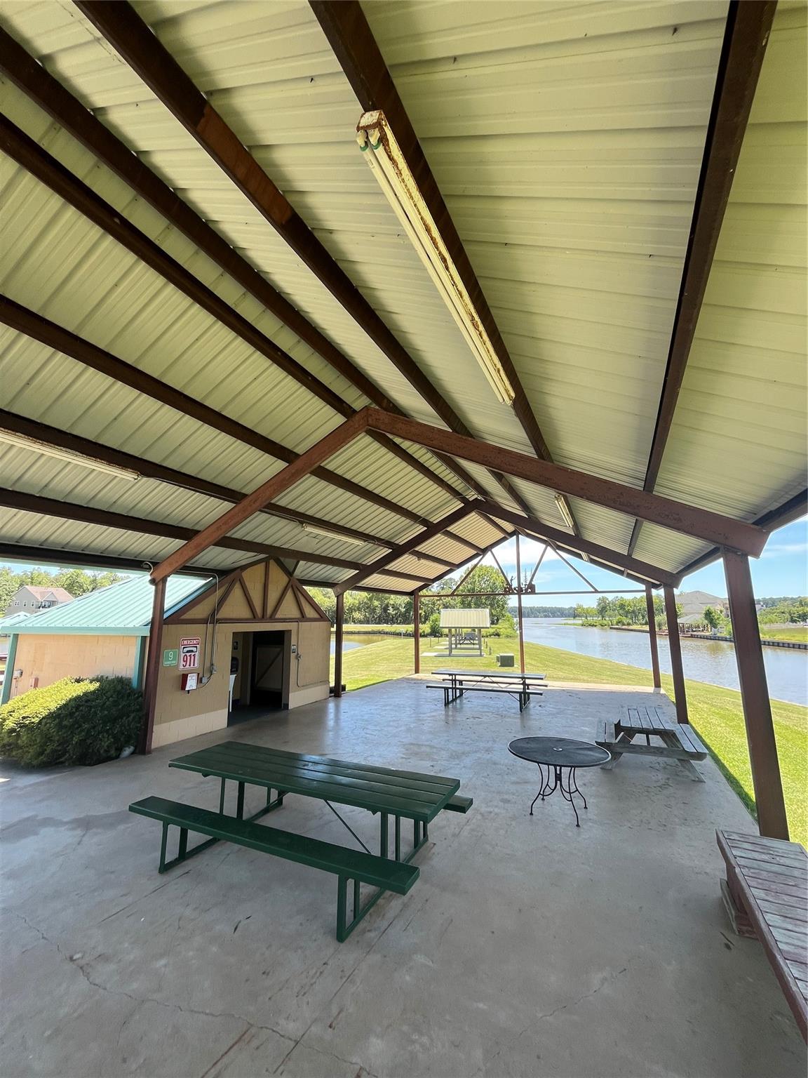 23 Wildwood Lake Drive
