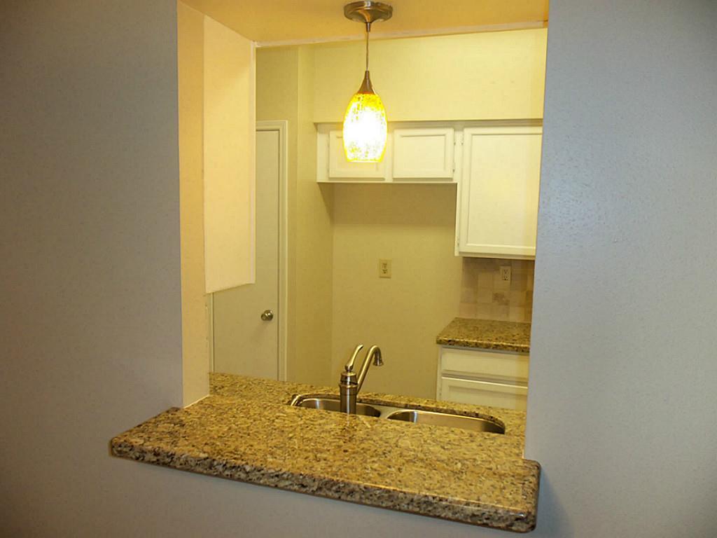 664 Wilcrest 664