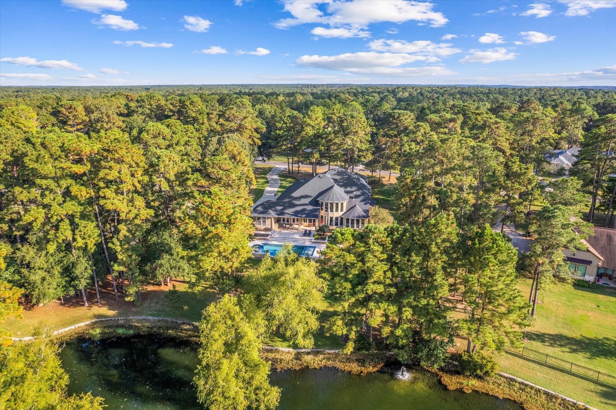 28733 Lakeside Green