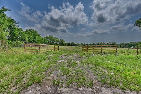 Photo of 544 E Fm 1291, Round Top, TX 78954 (MLS # 50918400)