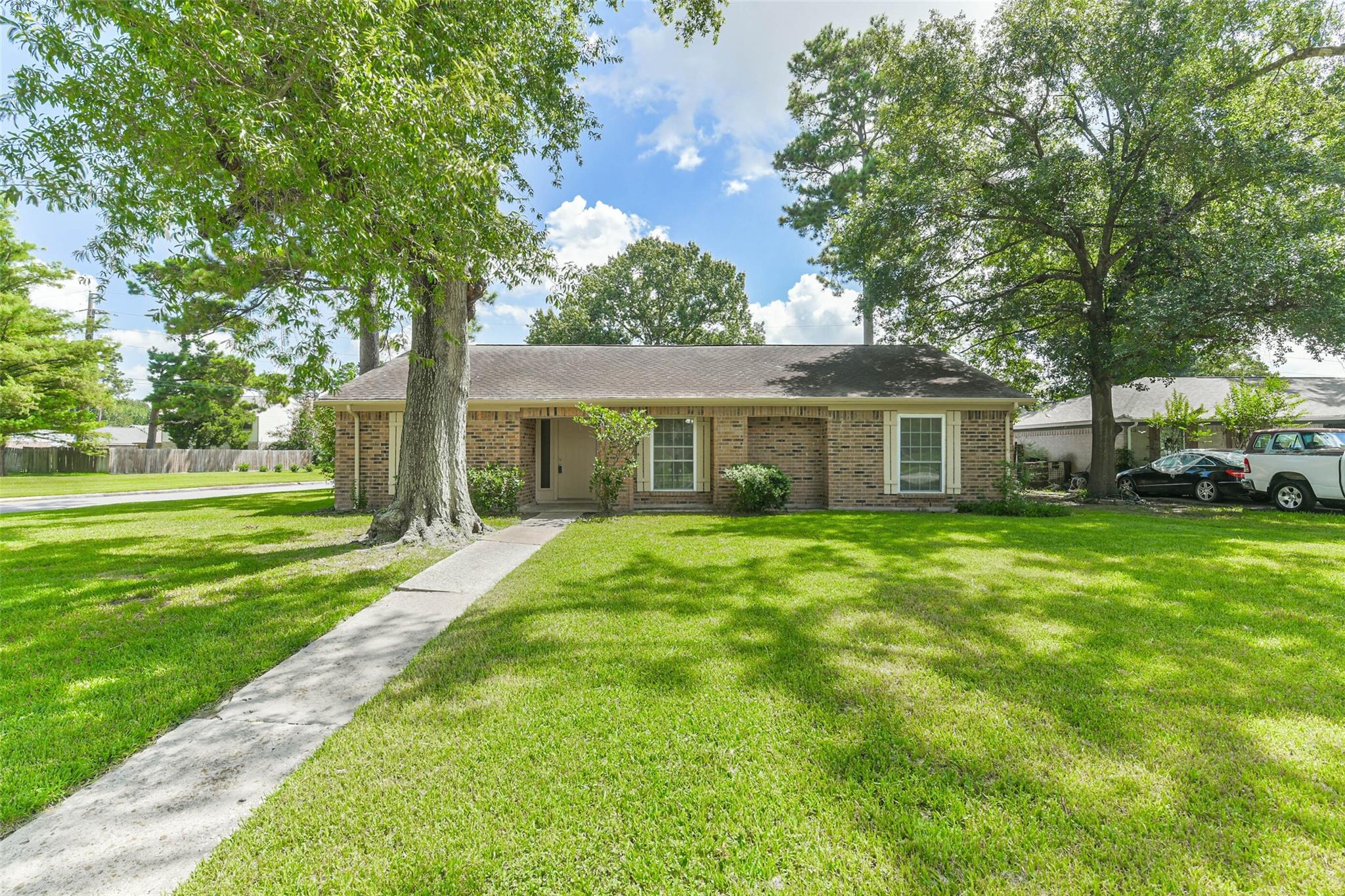 25414 Cottage Hill Lane