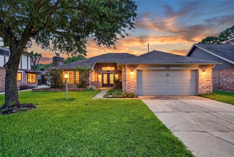 Photo of 758 Rolling Mill Drive, Sugar Land, TX 77498 (MLS # 88165282)