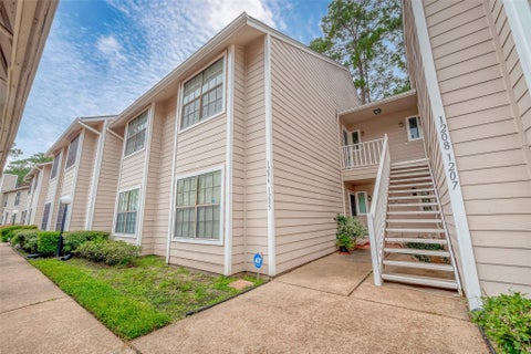 Photo of 14911 Wunderlich Drive #1206, Houston, TX 77069 (MLS # 51429059)