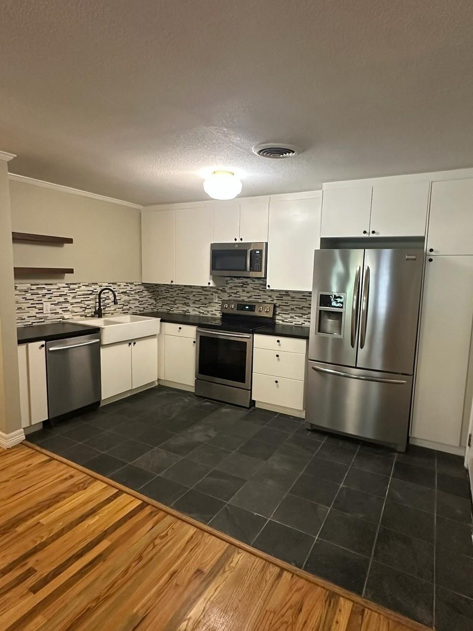 206 Mclemore Drive