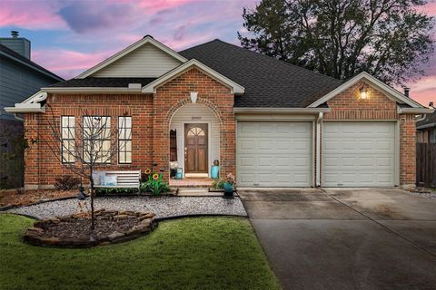 Property photo of 16910 dusty mill drive w, sugar land, TX 77498