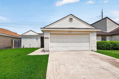 Photo of 4131 Baynard Drive, Houston, TX 77072 (MLS # 61021374)