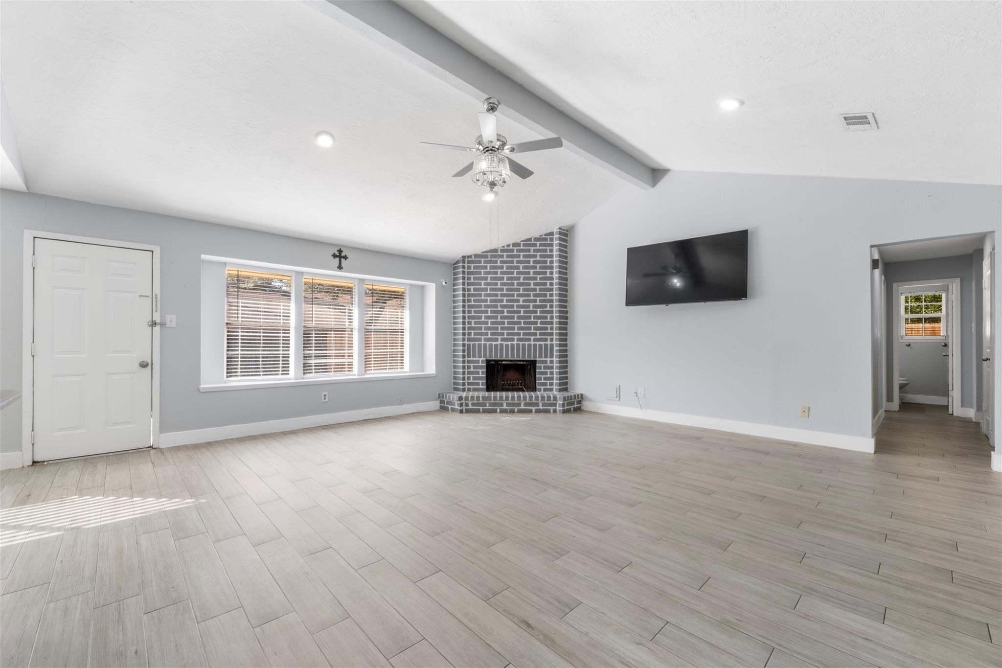 1035 Golden Nugget Court