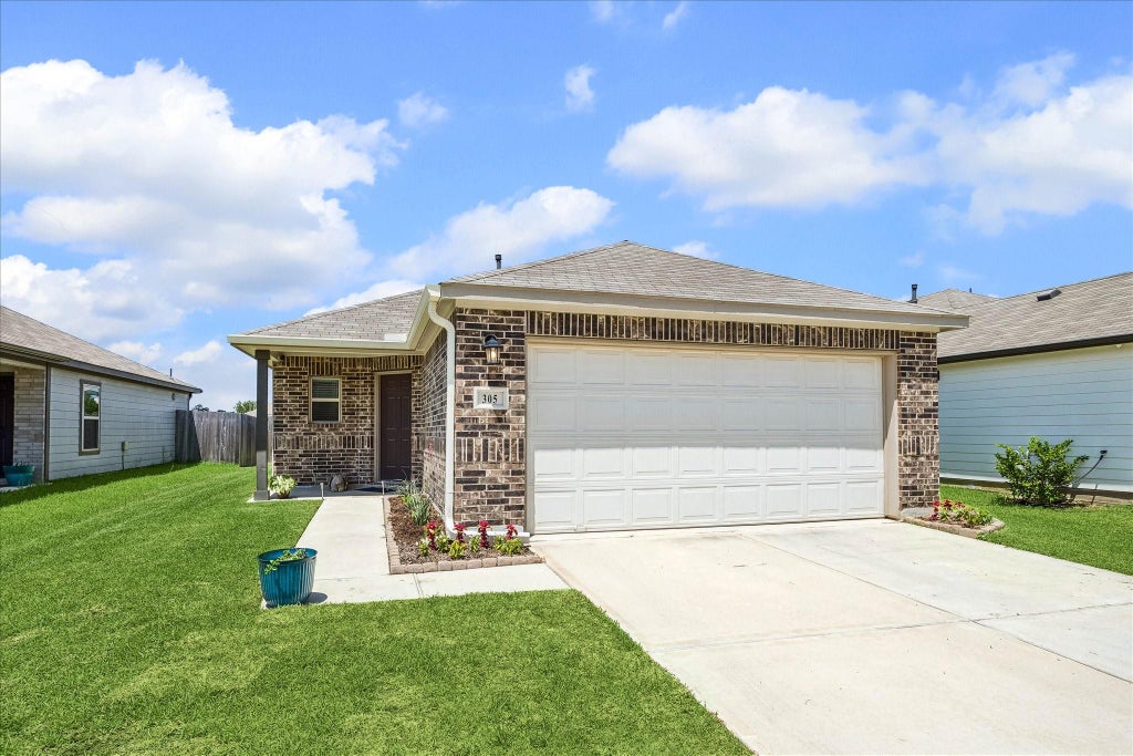 Photo of 305 Cumberland Forest Drive, Magnolia, TX 77354 (MLS # 77114208)