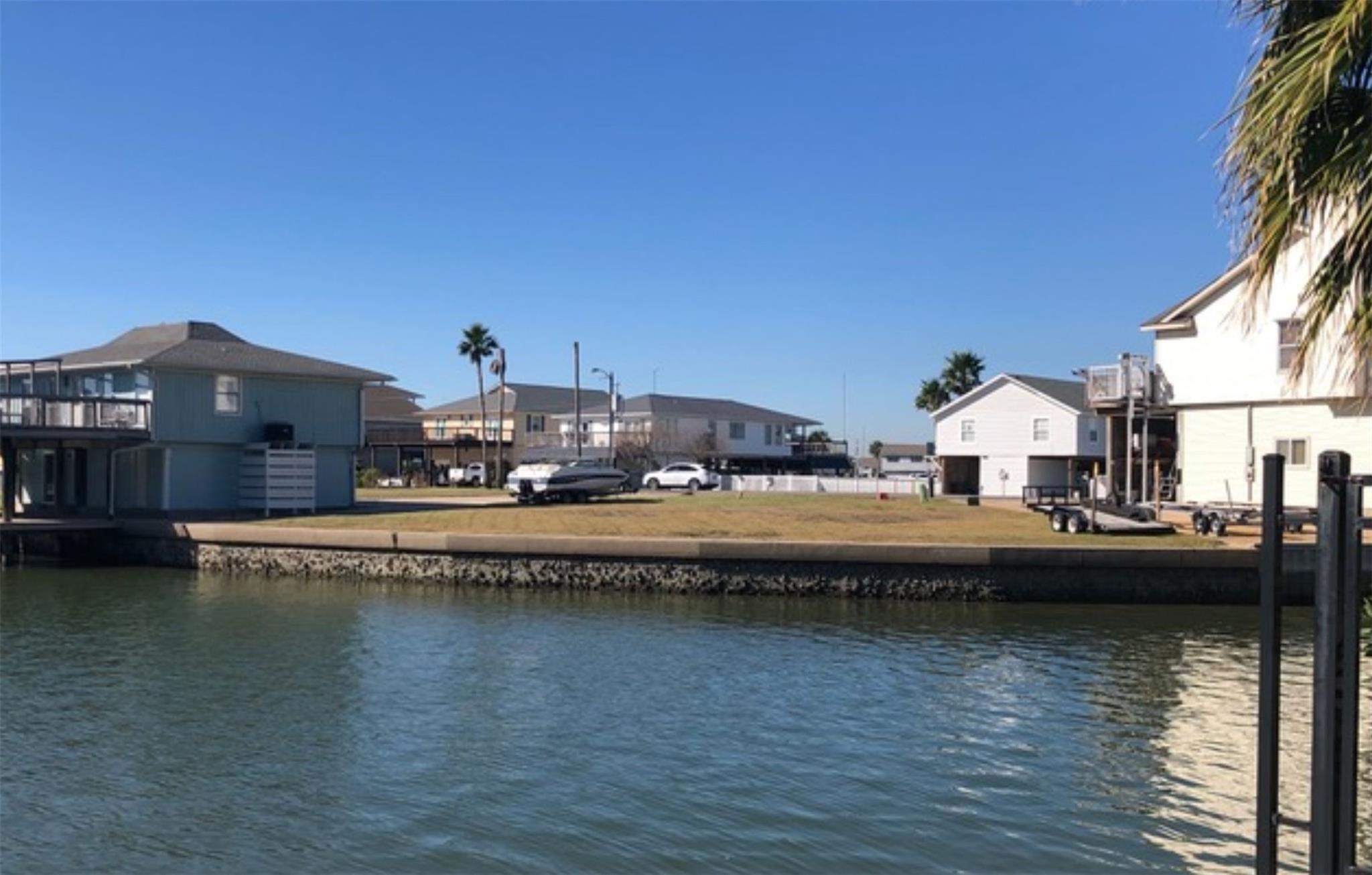 422 Tahiti Road