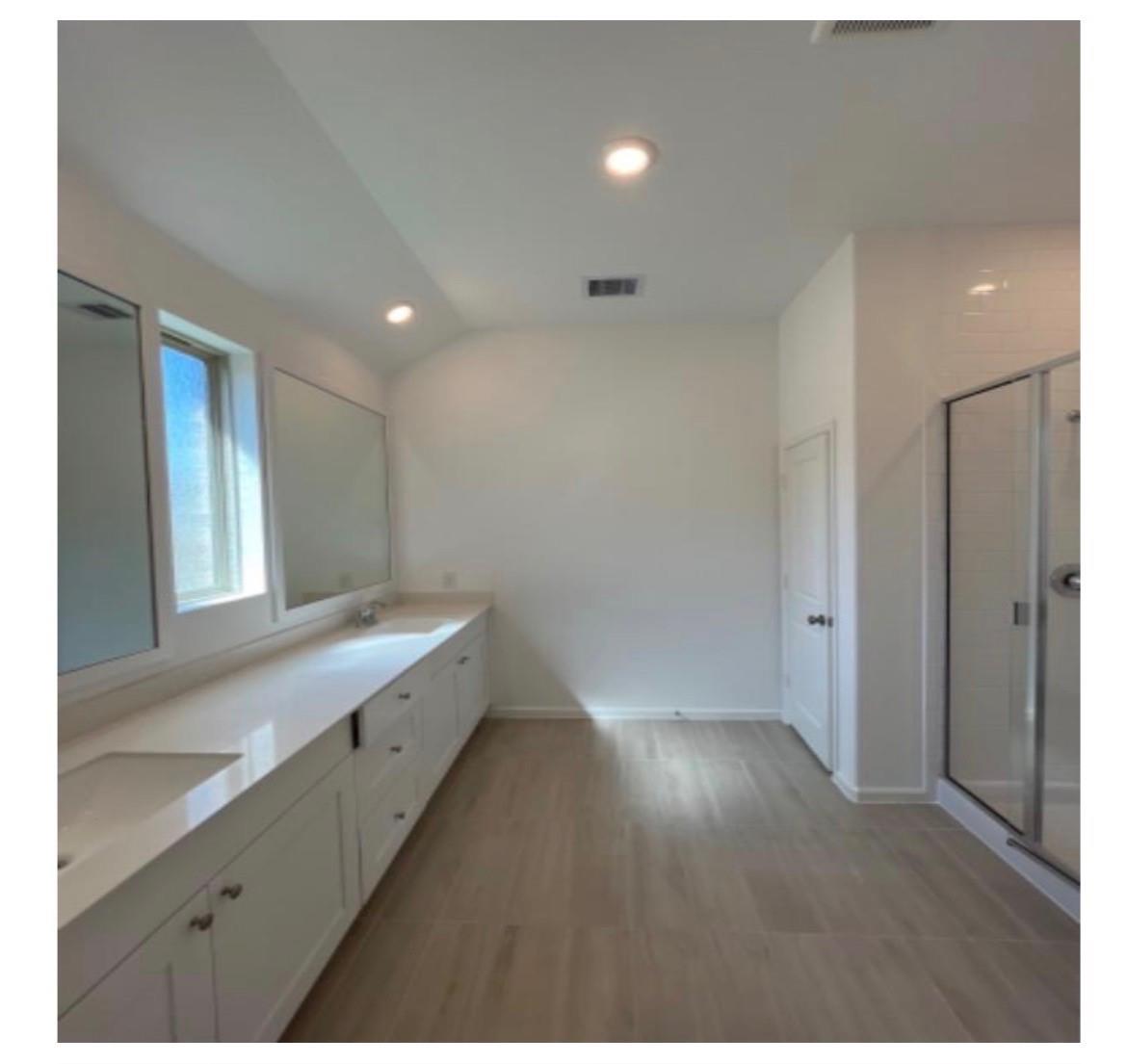 15026 Worthington Bend